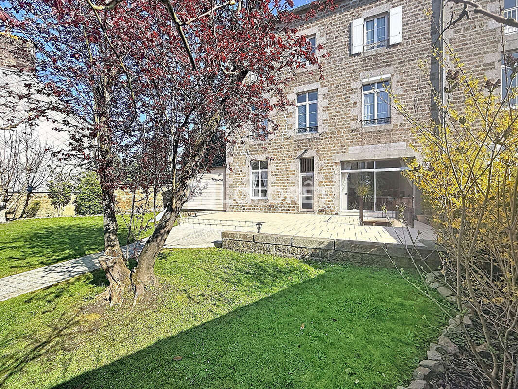 Maison bourgeoise centre ville de Flers - photo 2