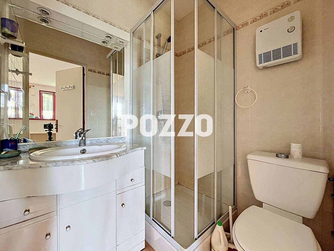 Maison à SAINT-PAIR-SUR-MER