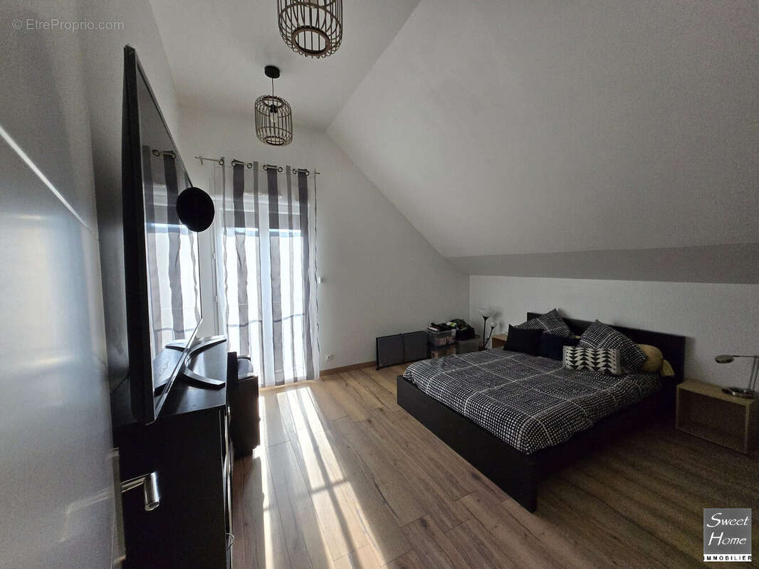 Maison à MAGNY-LES-HAMEAUX