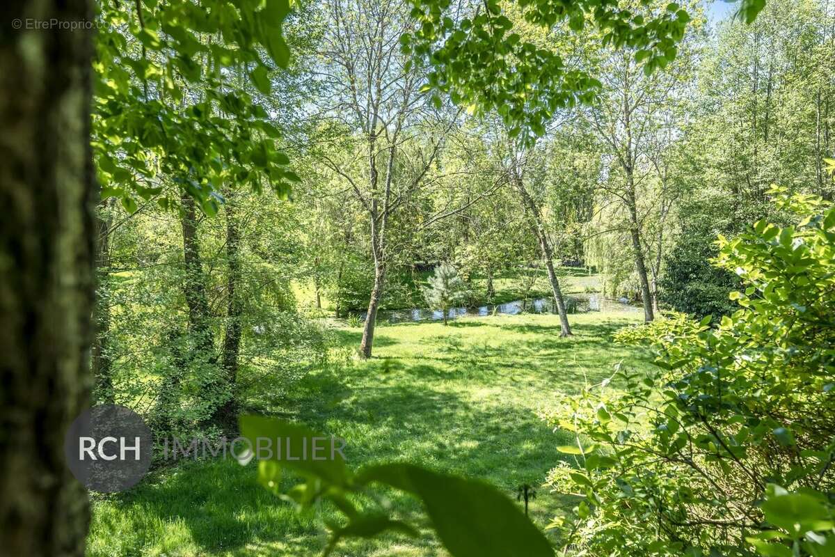 Maison à MONTFORT-L&#039;AMAURY