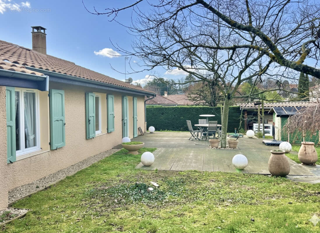 Maison à CHARLY