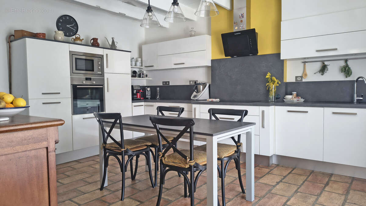 Maison à BOUILLARGUES