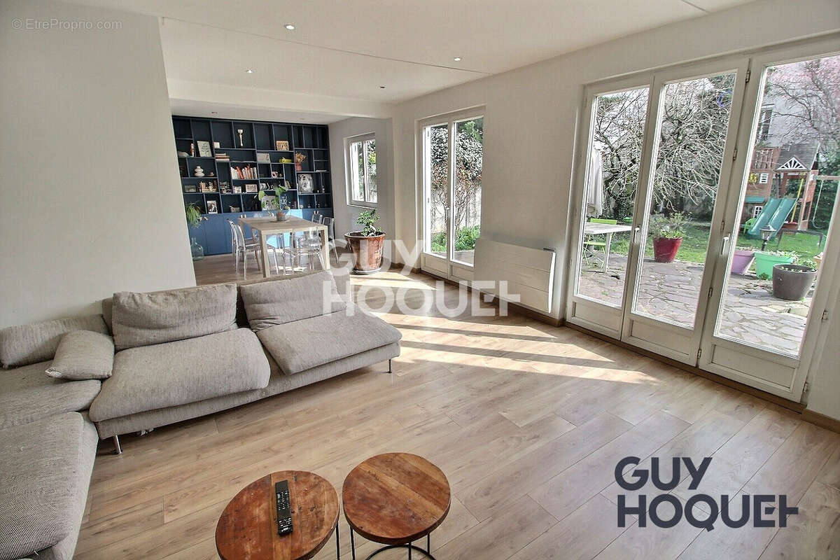 Maison à LIMEIL-BREVANNES