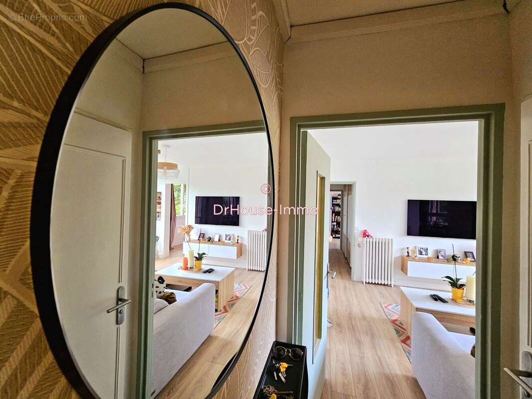 Appartement à SAINT-MAUR-DES-FOSSES