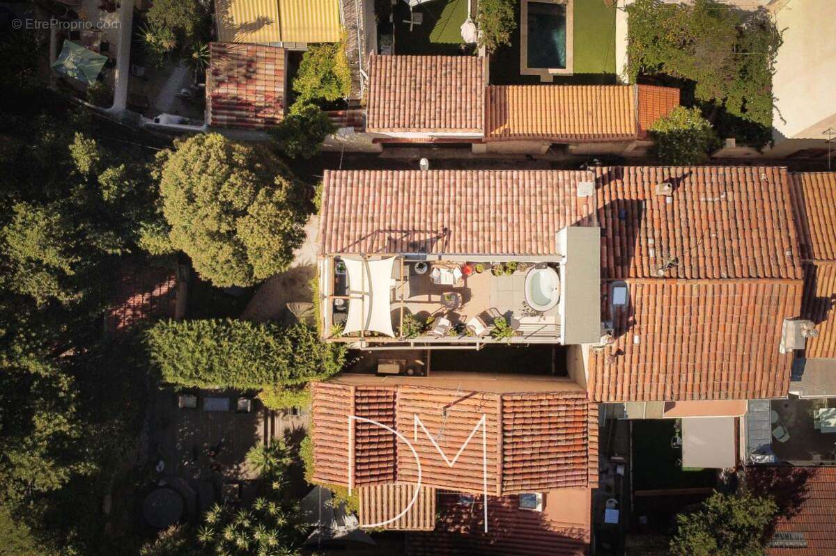 Appartement à MARSEILLE-8E