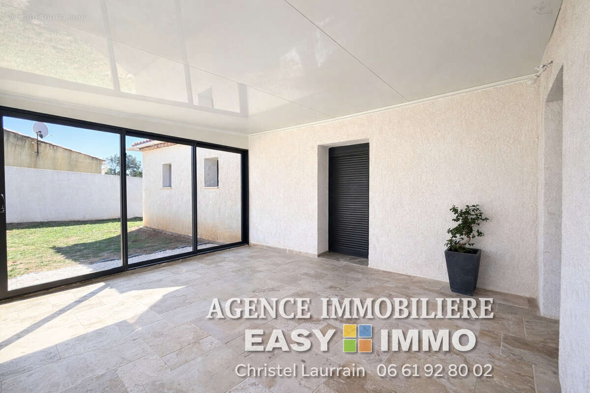 Maison à FOX-AMPHOUX