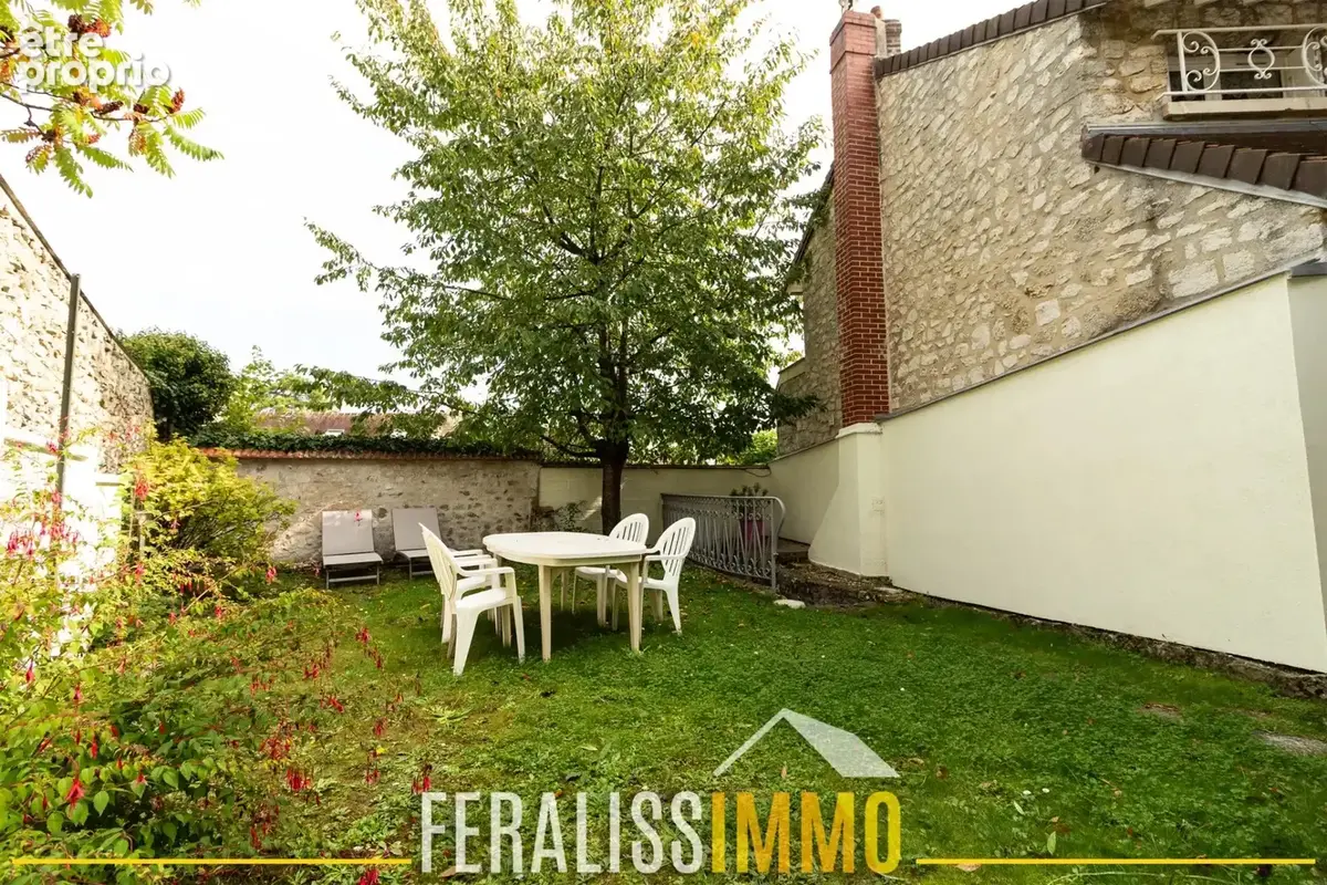 Maison familiale chaleureuse au coeur du village de Cergy - photo 4