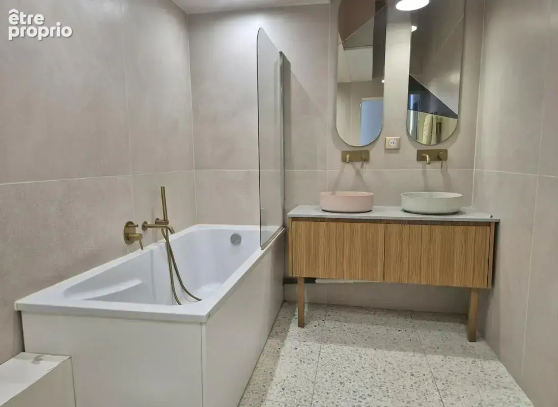 Loft d'exception de 190 m² – Quartier Liberté / Plateau Ouest – Suresnes - photo 8