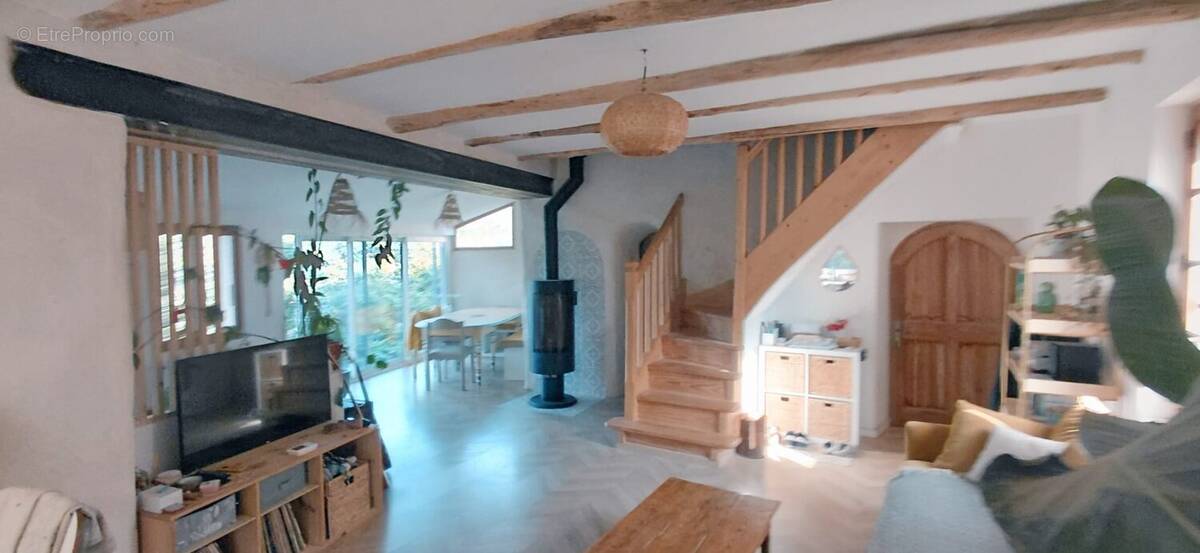 Charmante maison de hameau en pierre  Calme et tranquillité - photo 2