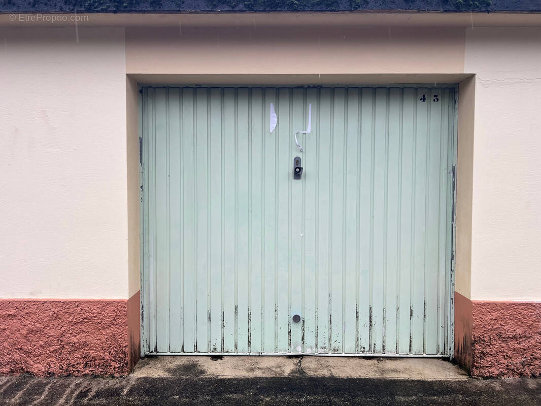 Parking à PONT-SAINT-ESPRIT