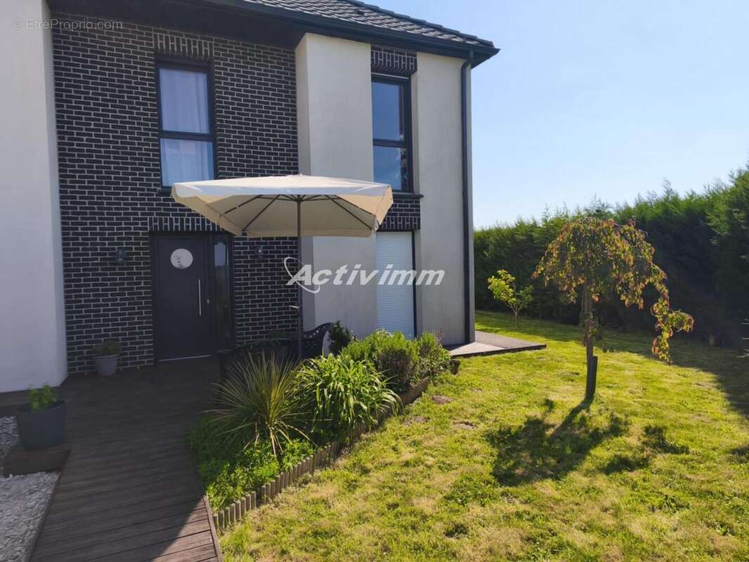 4262 12 - Maison à HUMIERES