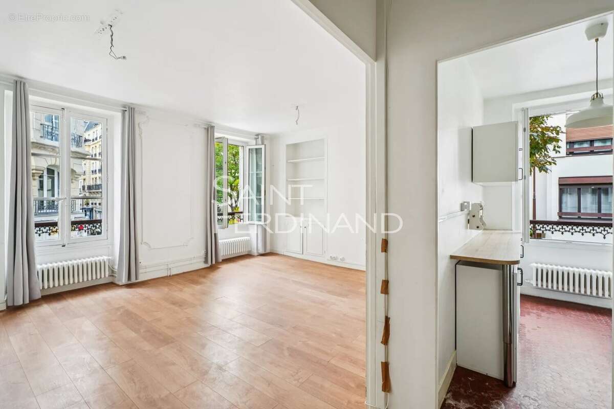 Appartement à NEUILLY-SUR-SEINE