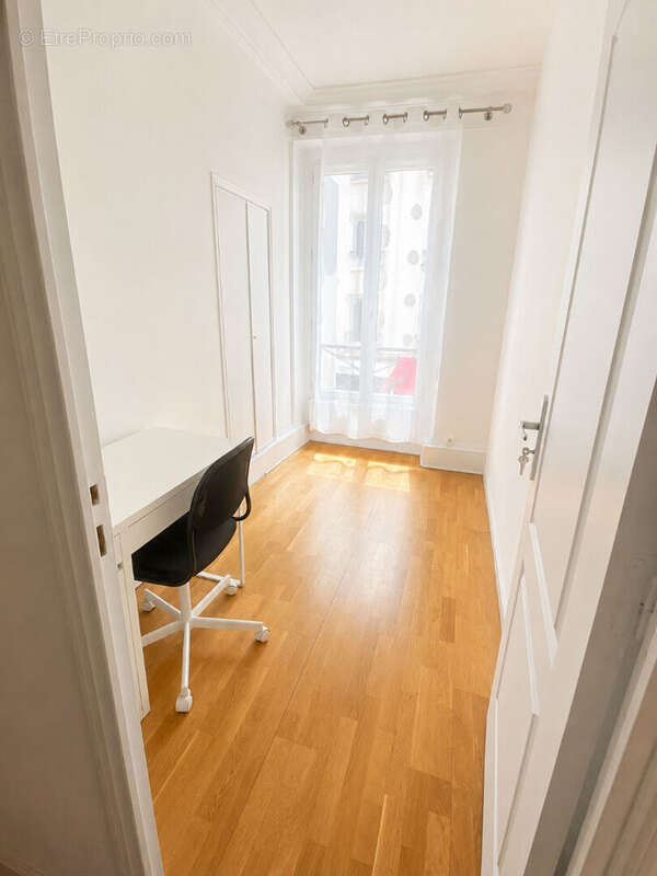 Appartement 44 m² - Rue du Faubourg du Temple, Paris 11 - photo 6