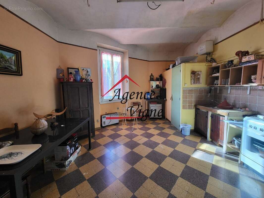 Maison à MOLIERES-SUR-CEZE