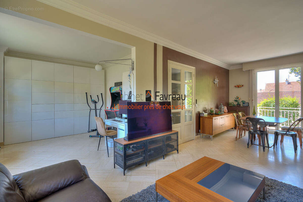 Maison à L&#039;HAY-LES-ROSES