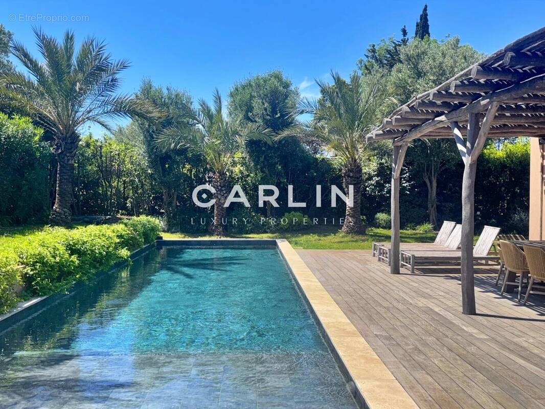 Superbe villa à deux pas du centre de Saint-Tropez - photo 2