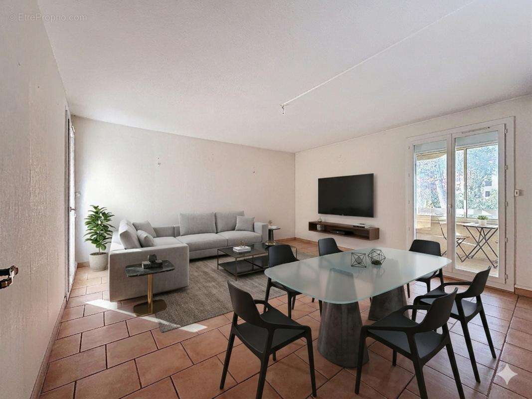 Appartement à FREJUS