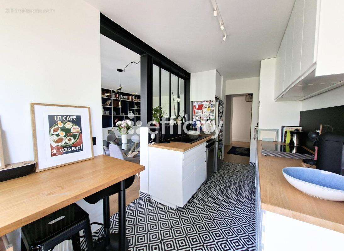 Appartement à GARCHES