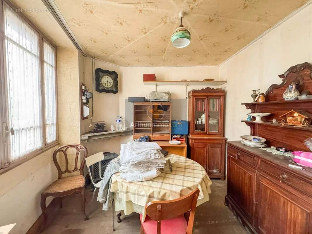 Maison à FAYL-BILLOT