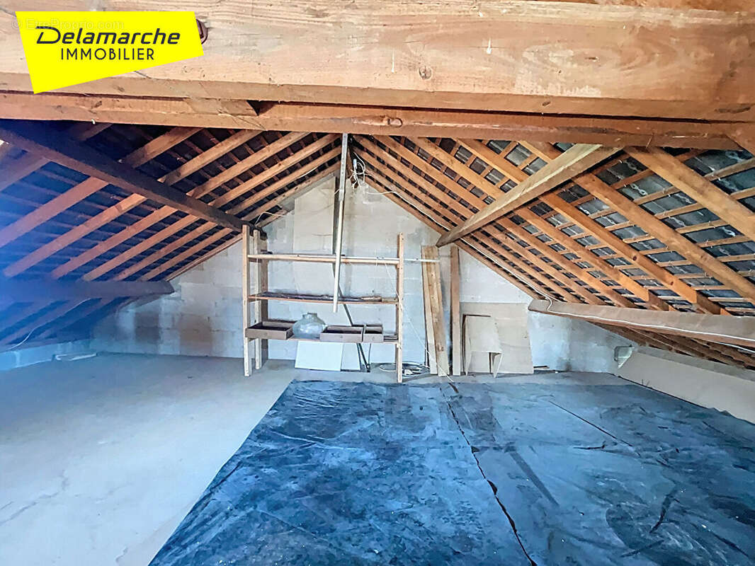 Maison à SAINT-HILAIRE-DU-HARCOUET