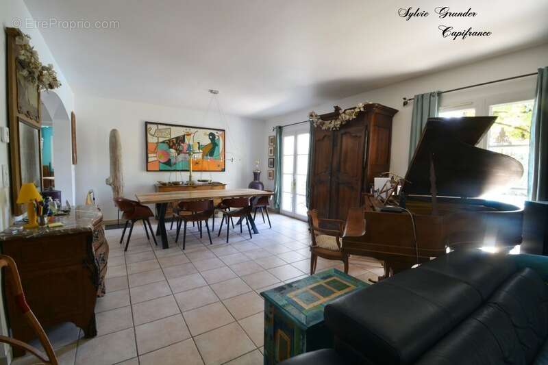 Maison à VILLELAURE