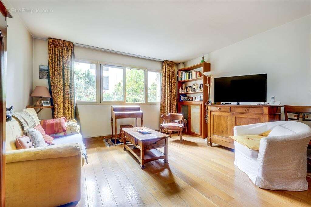 Appartement à PARIS-12E