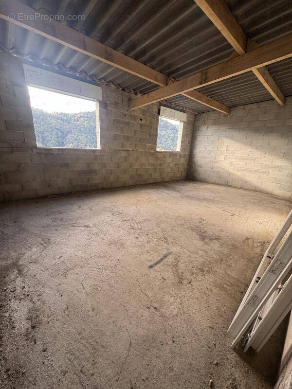 Appartement à L&#039;ESCARENE