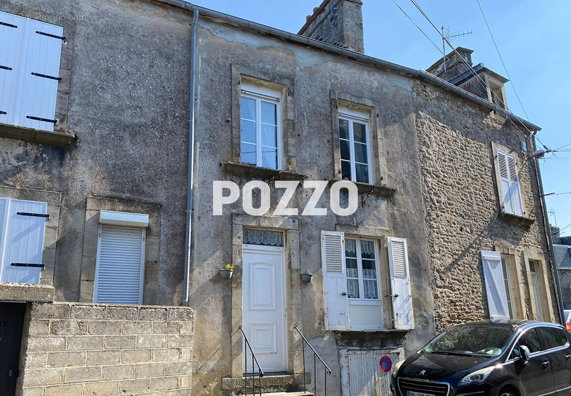 Maison à SAINT-VAAST-LA-HOUGUE