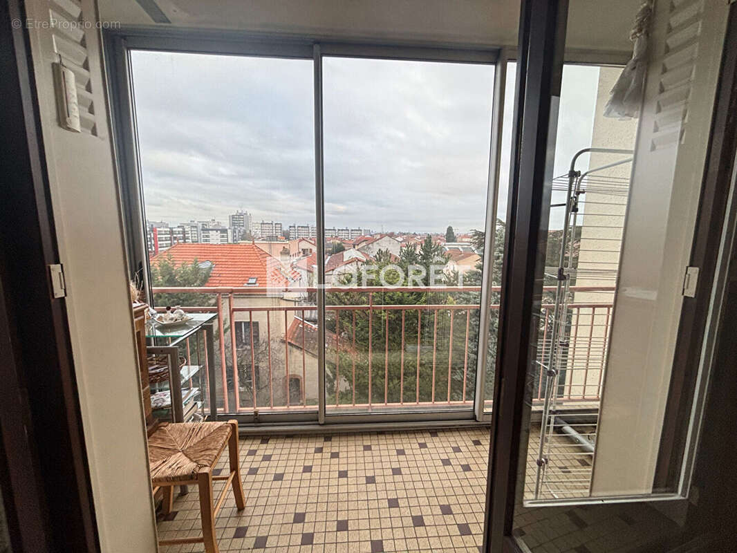 Appartement 3 pièces à vendre à Roanne, 58m² résidence sécurisée, proche commerces et transports. Idéal primo-accédant ou invest - photo 8