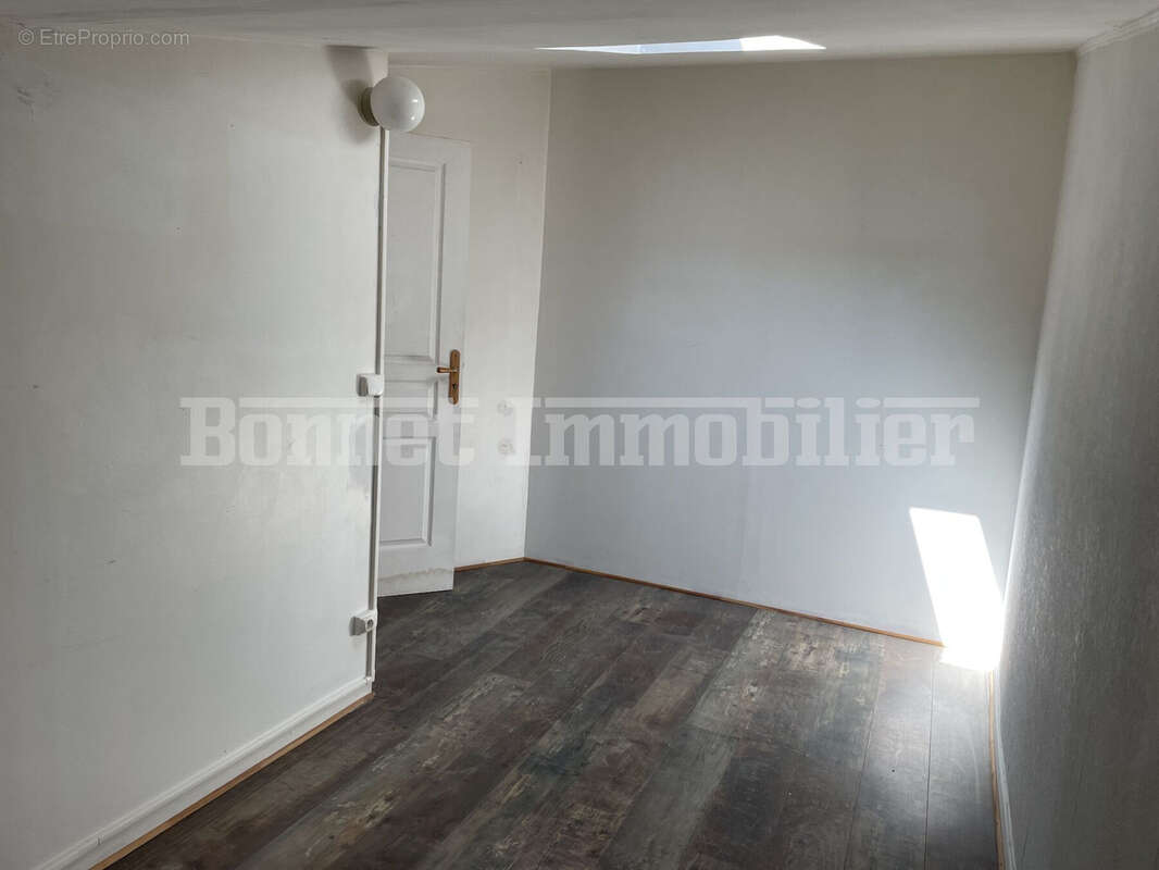 Appartement à NYONS