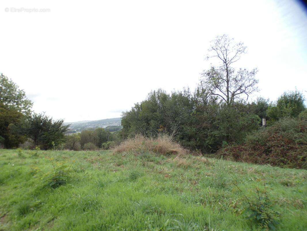 Terrain à USSAC