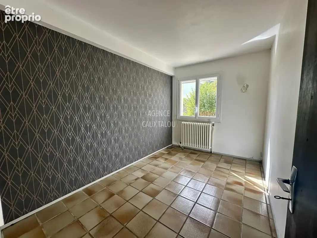 Maison familiale de 110 m2 à vendre   Bailly-en-Rivière - photo 8
