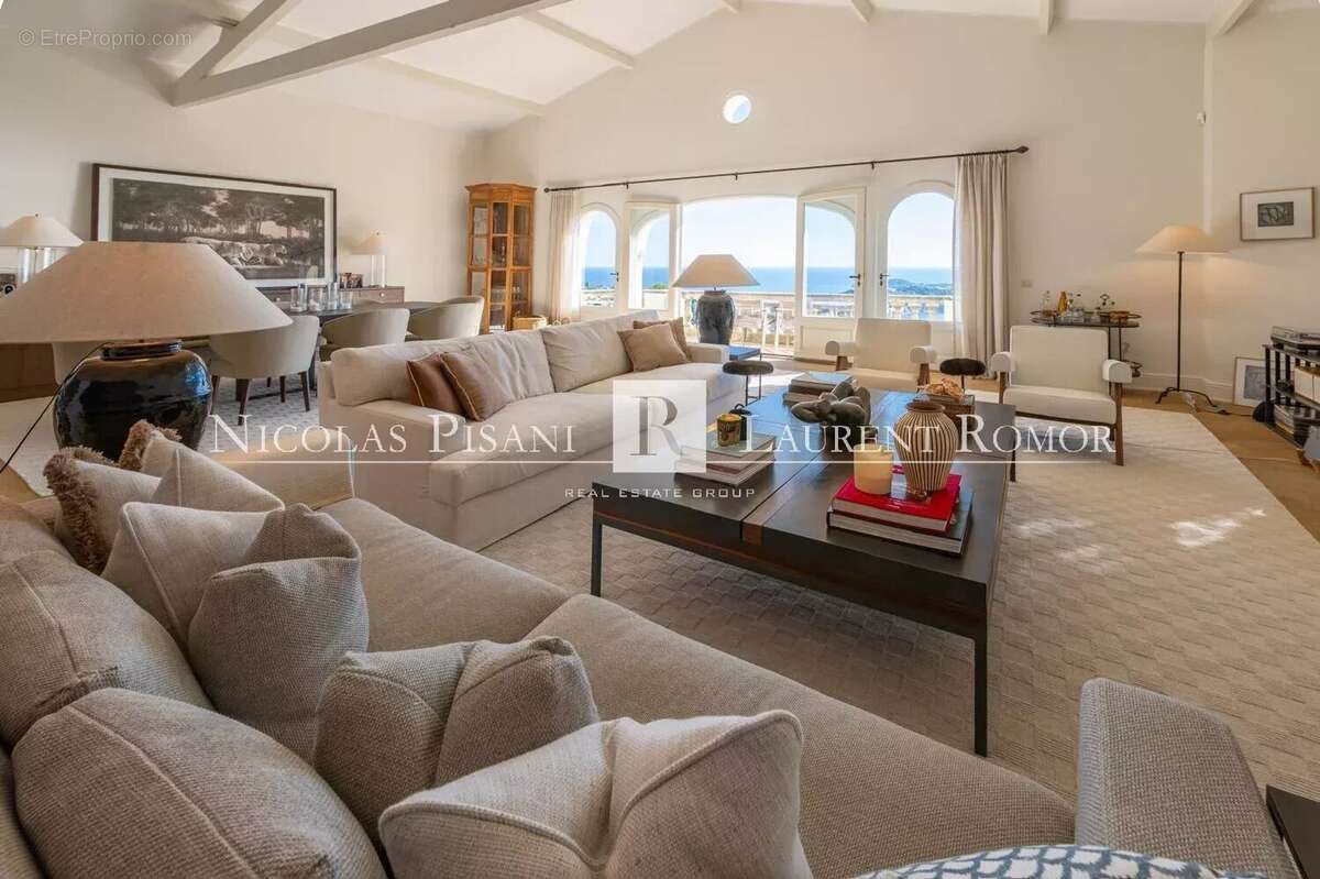 Appartement à VILLEFRANCHE-SUR-MER