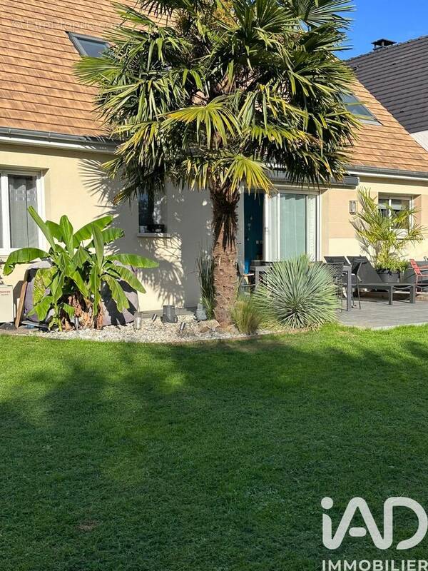 Photo 1 - Maison à SAINT-PAVACE