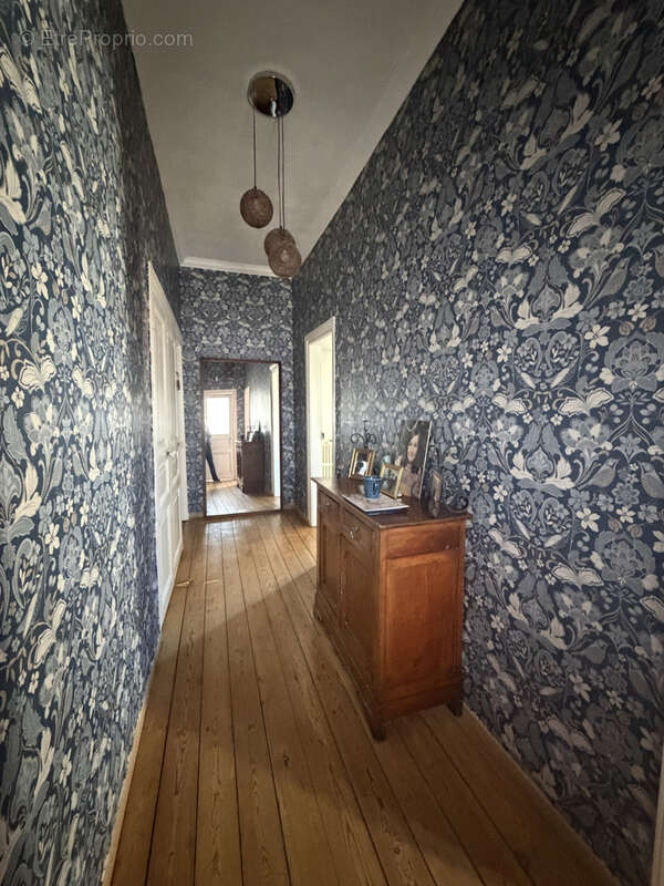 En exclusivite sur la commune de flixecourt : superbe maison de maitre de 160 m2 avec beau jardin arboré - photo 11