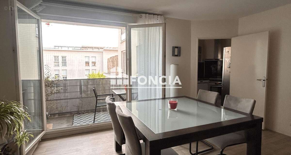 Appartement à SAINT-DENIS