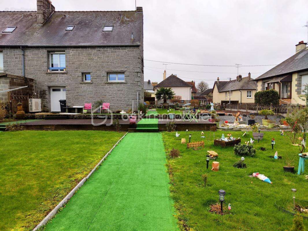 Maison en pierres rénovée – Louvigné-du-Désert (35420) – 3 chambres – 669 m² de terrain - photo 2