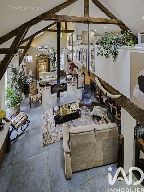 Maison 300 m² à Vezins-De-Levezou  - photo 5