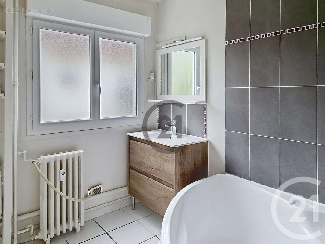 Appartement 81 m² à Auxerre  - photo 8