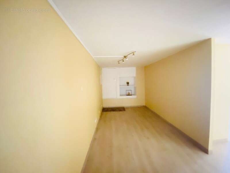 Commerce à COLOMIERS