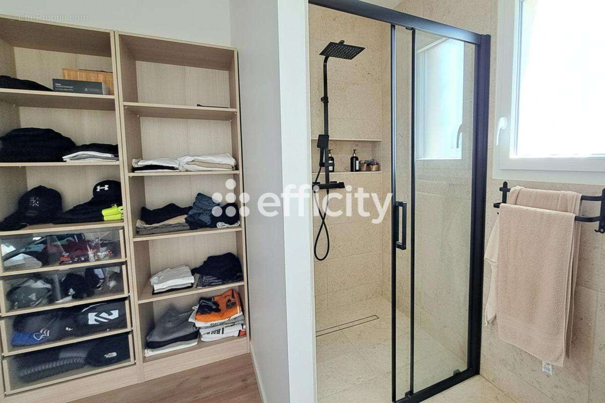 Maison 150 m² à Artigueloutan  - photo 18