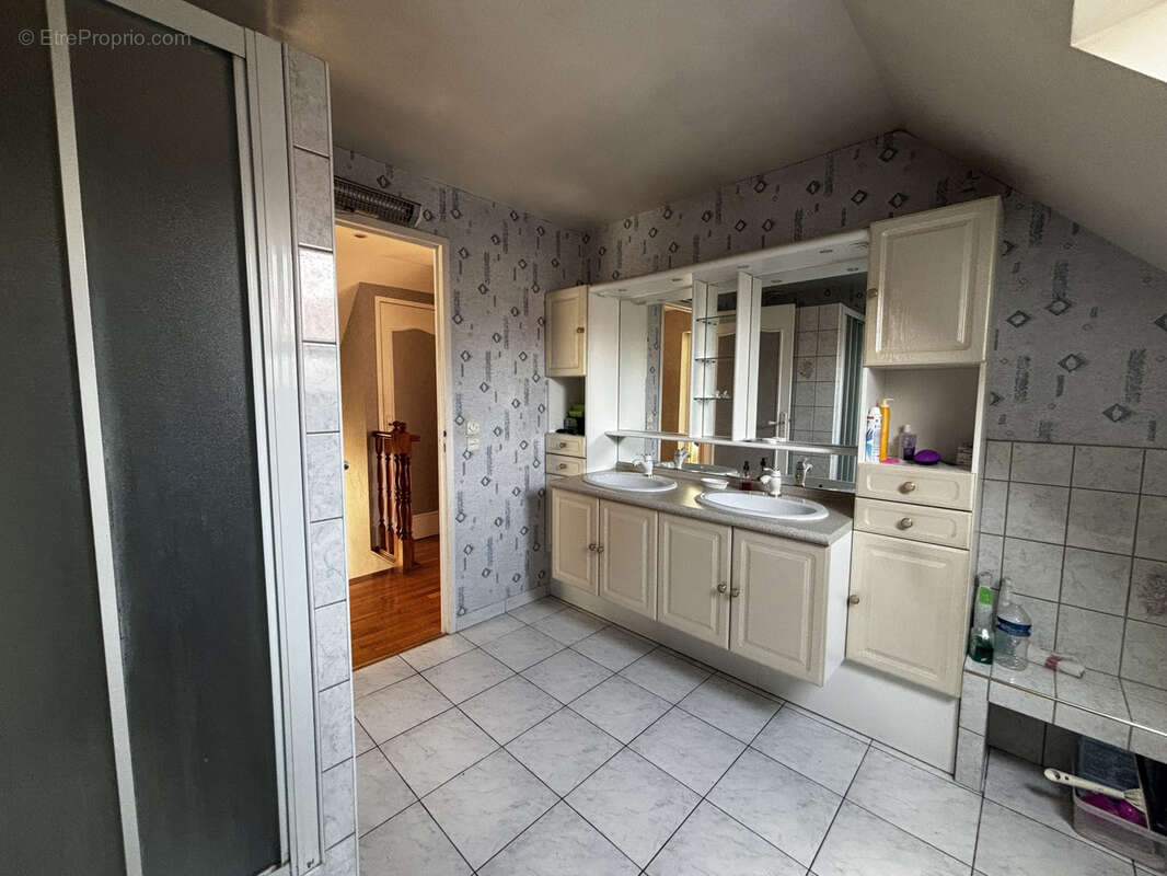 Maison à BOBIGNY
