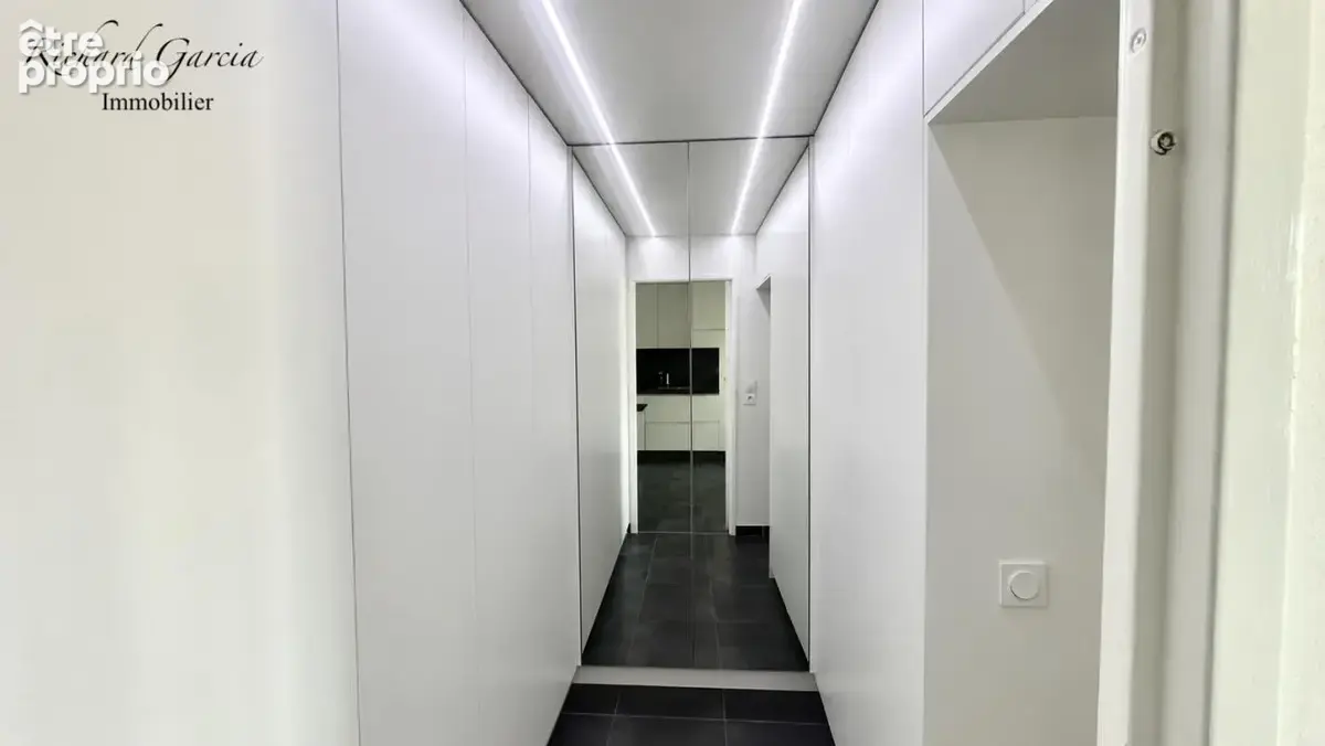 Appartement La Seyne Sur Mer 2 pièces 51 m2 - Deux places de parking en. sous -sol - photo 5
