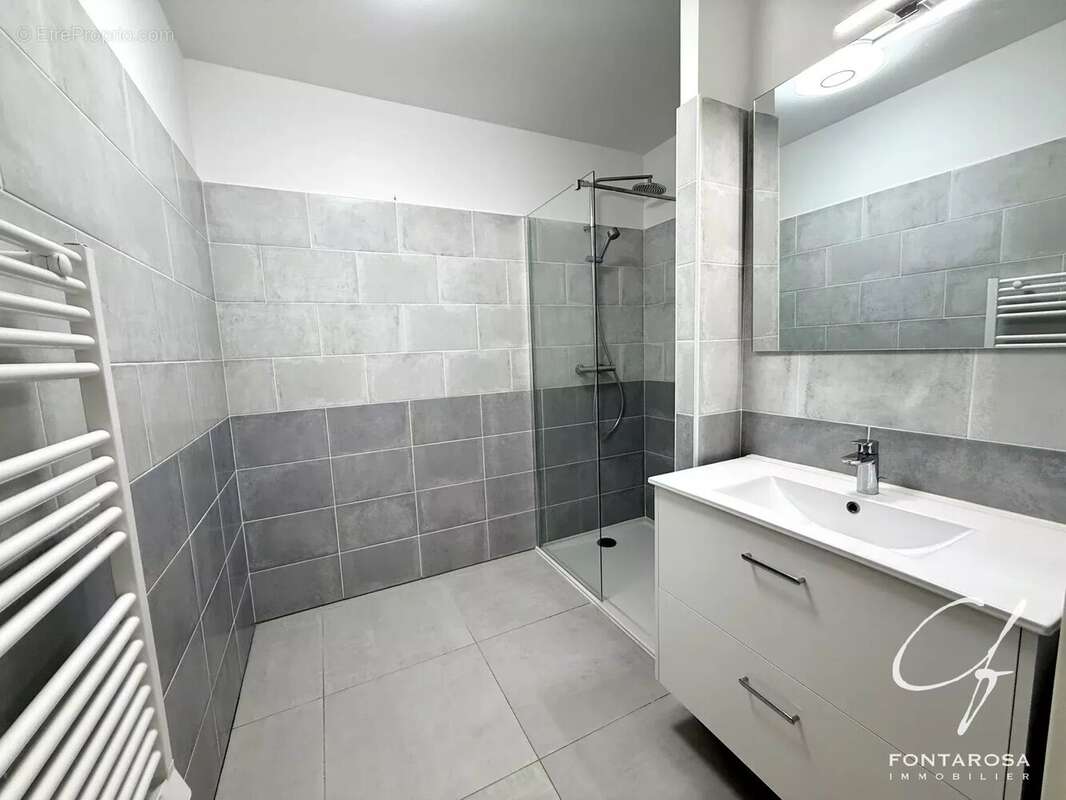 Appartement à FREJUS