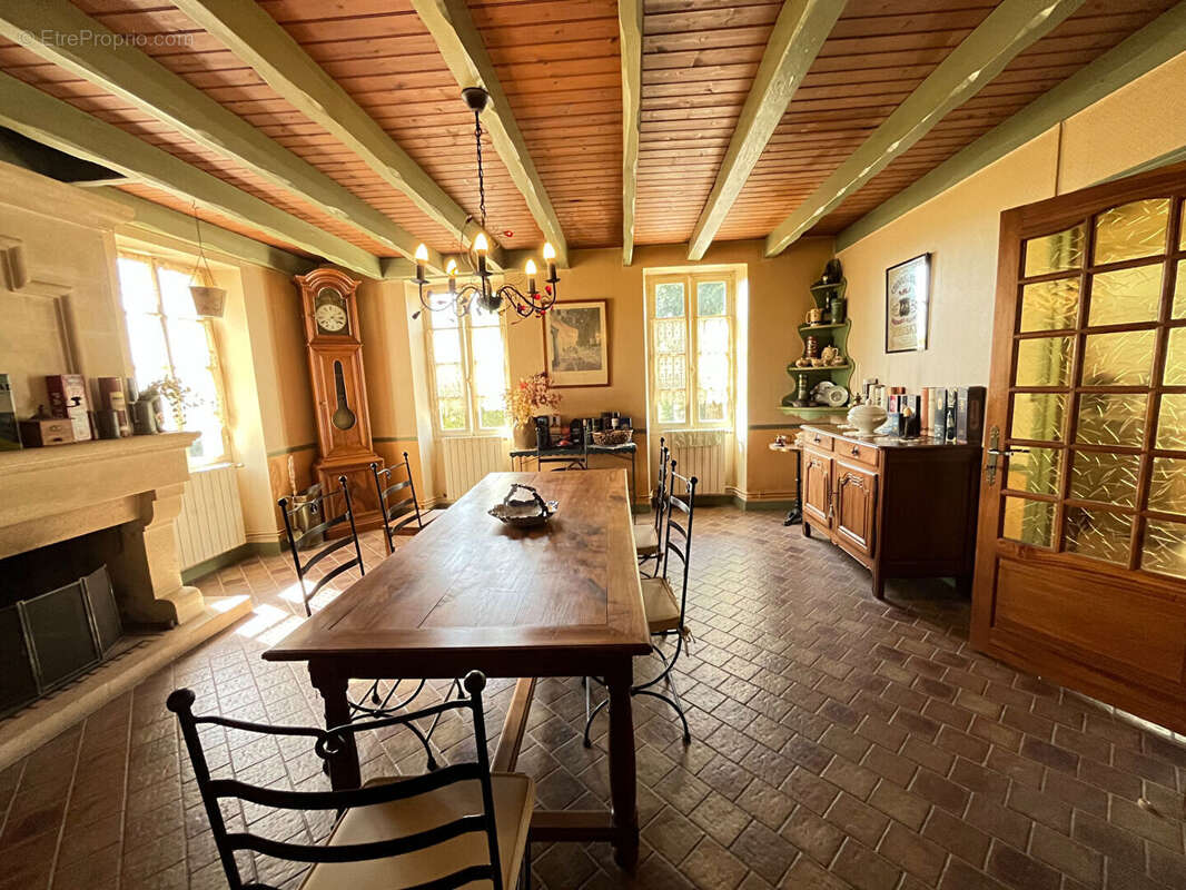 Maison à SAINT-MARTIAL
