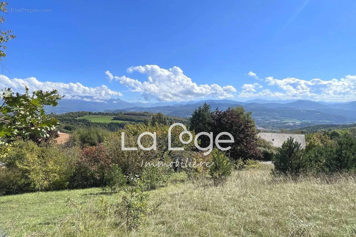 Terrain à LA FREISSINOUSE