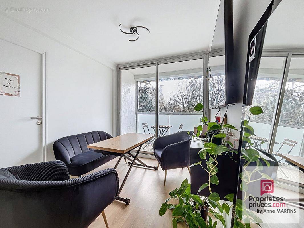 Appartement à SAVIGNY-SUR-ORGE