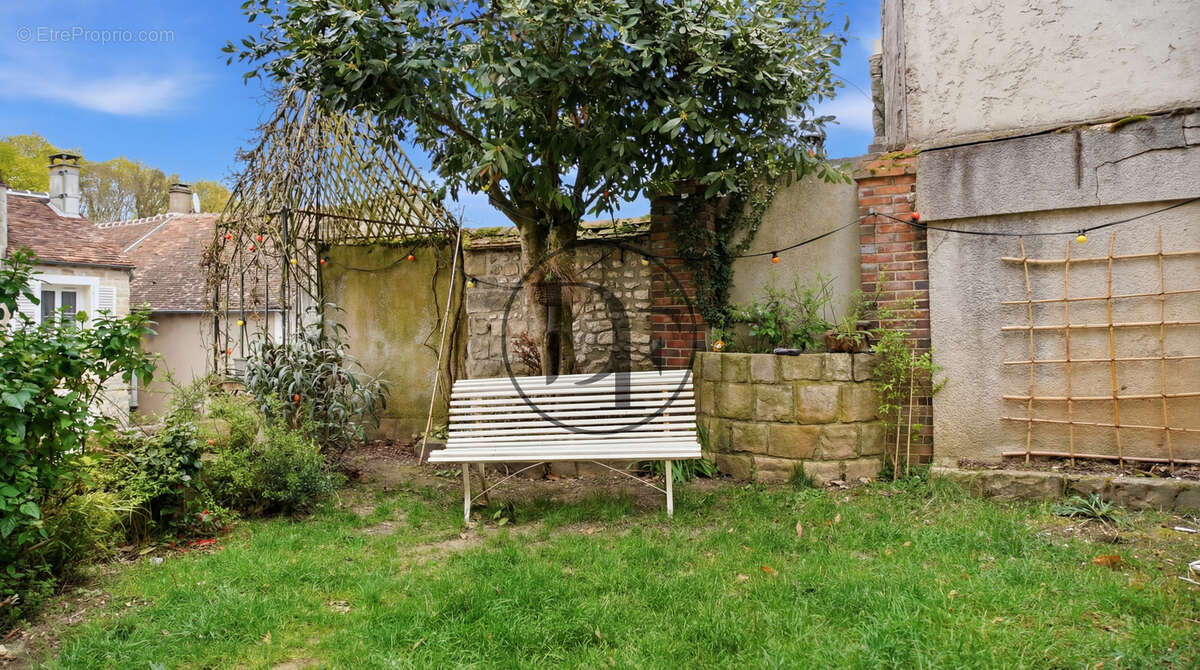 Maison à MONTIGNY-SUR-LOING