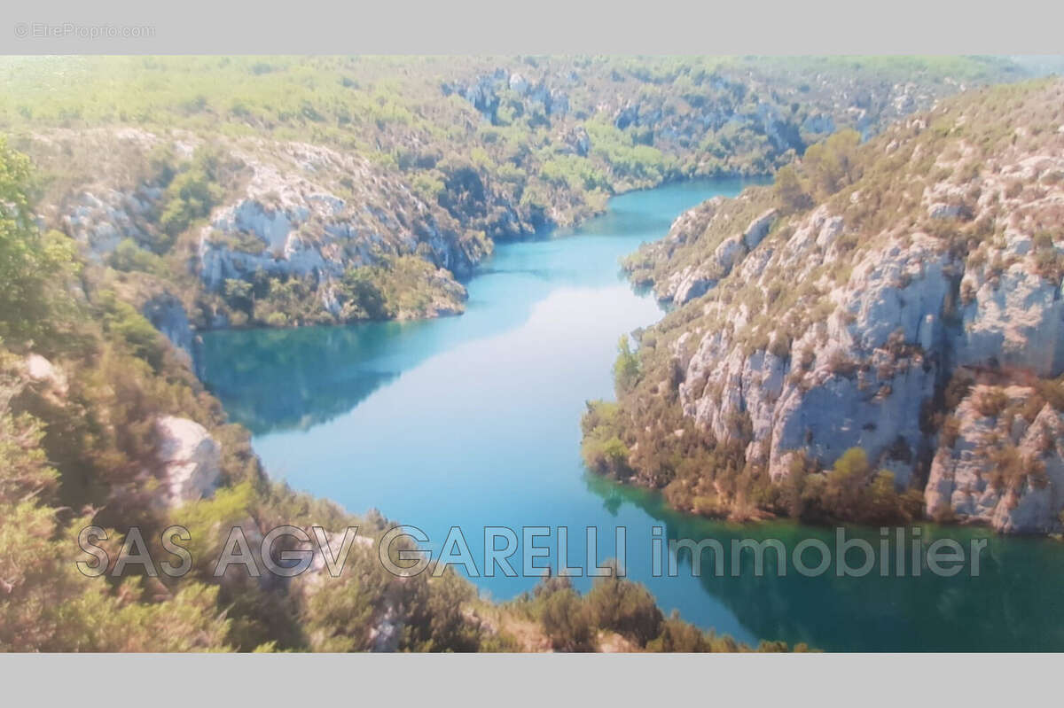 Maison à ARTIGNOSC-SUR-VERDON