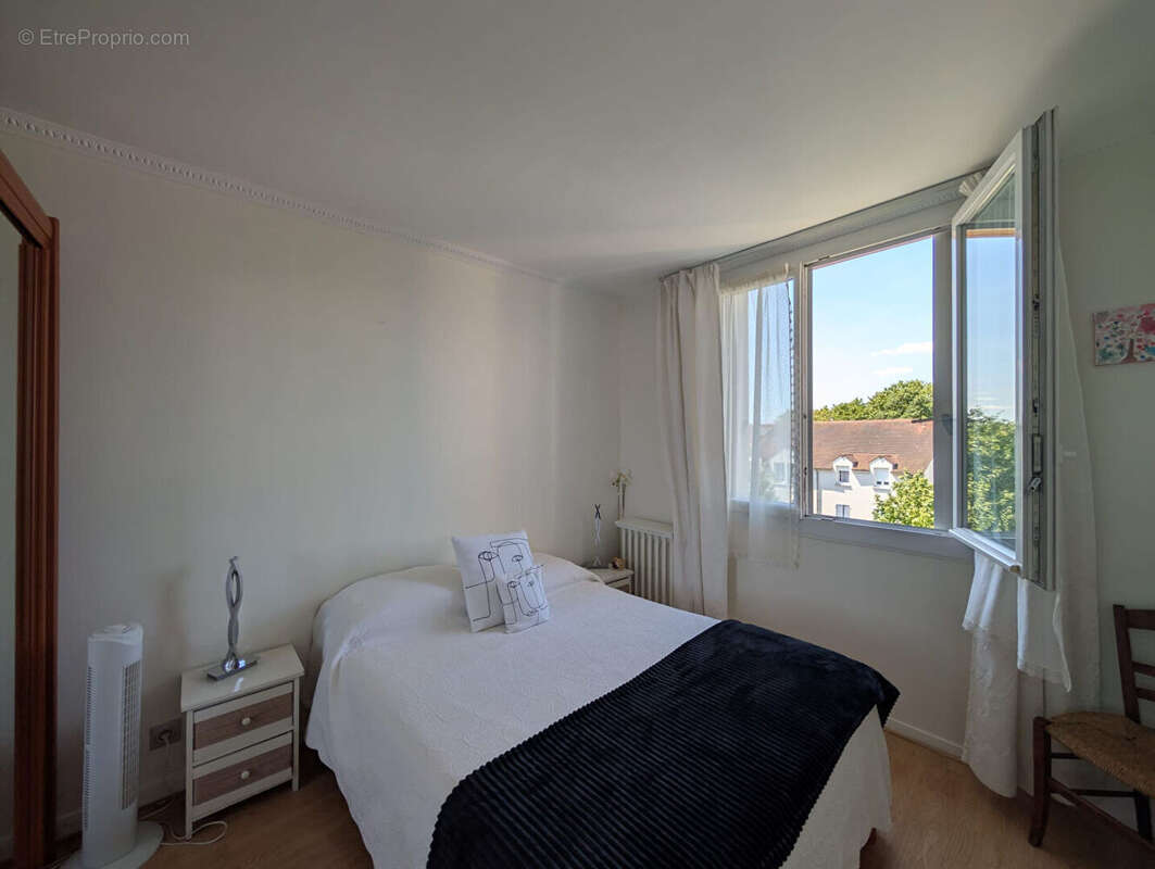 APPARTEMENT  4 PCS centre ville proche GARE - photo 9